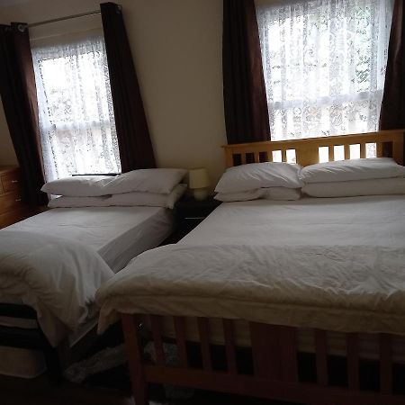 Bubblesbnb- 4 Bedroom House ロンドン エクステリア 写真
